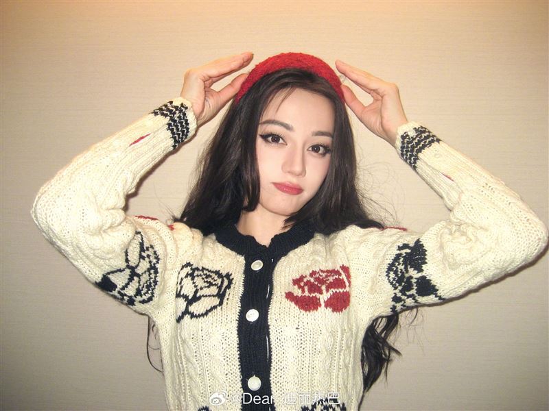  迪丽热巴 